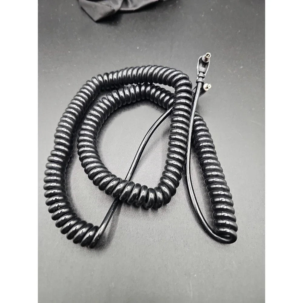 Pentax Flexible 6 ft Camera-Flash Sync Cord.